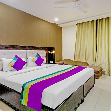 Light House Agra By Park Tree Hotel Ngoại thất bức ảnh