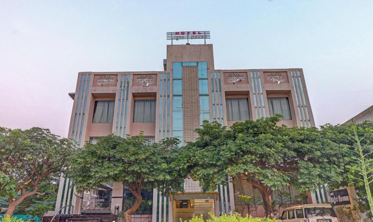 Light House Agra By Park Tree Hotel Ngoại thất bức ảnh