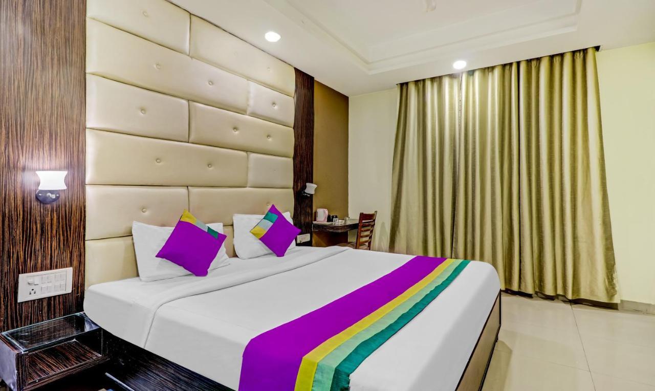 Light House Agra By Park Tree Hotel Ngoại thất bức ảnh