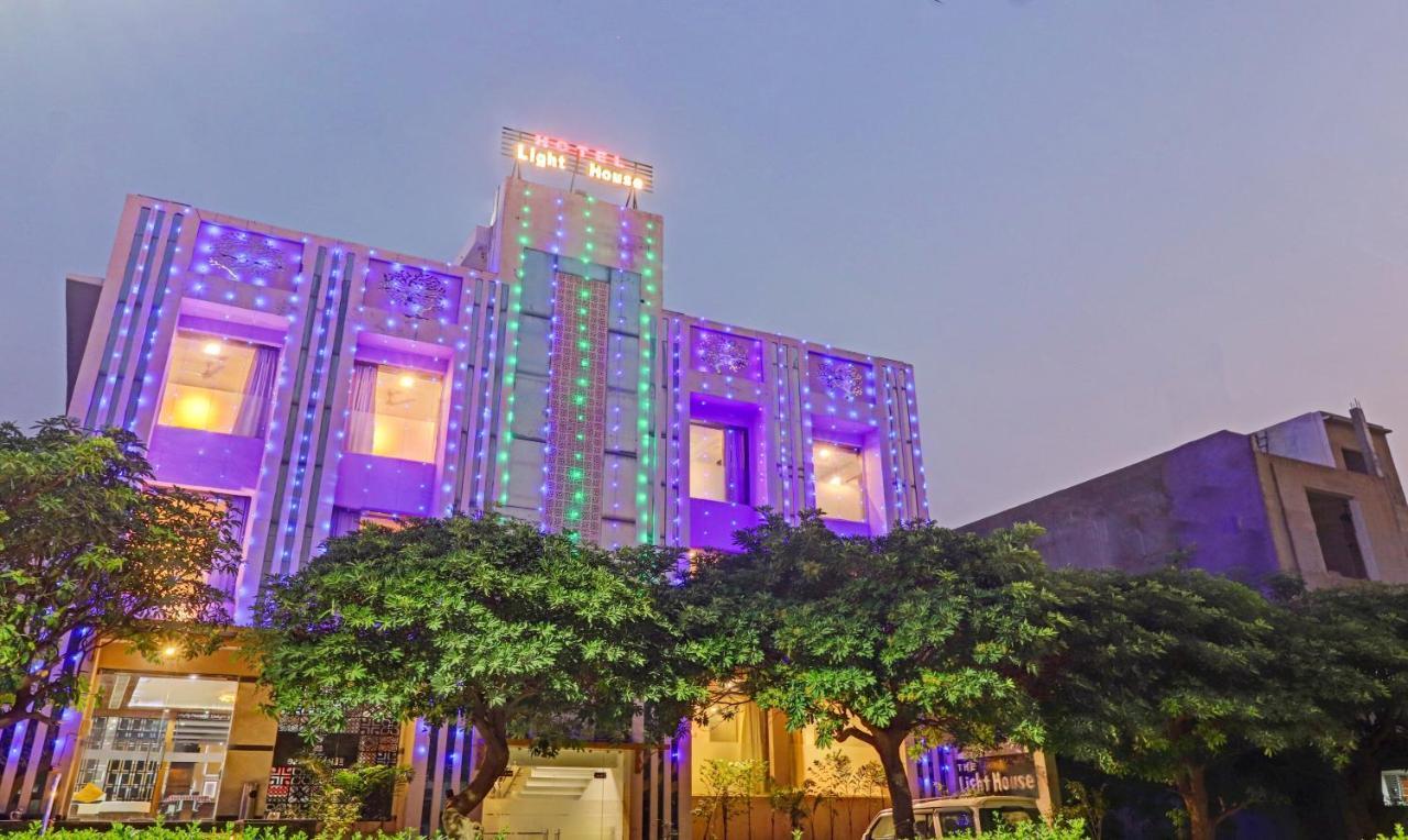 Light House Agra By Park Tree Hotel Ngoại thất bức ảnh