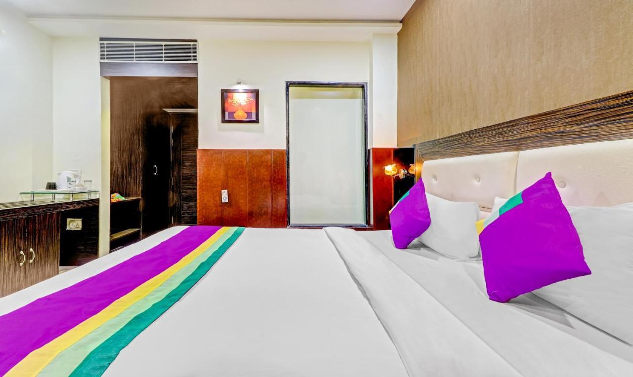 Light House Agra By Park Tree Hotel Ngoại thất bức ảnh