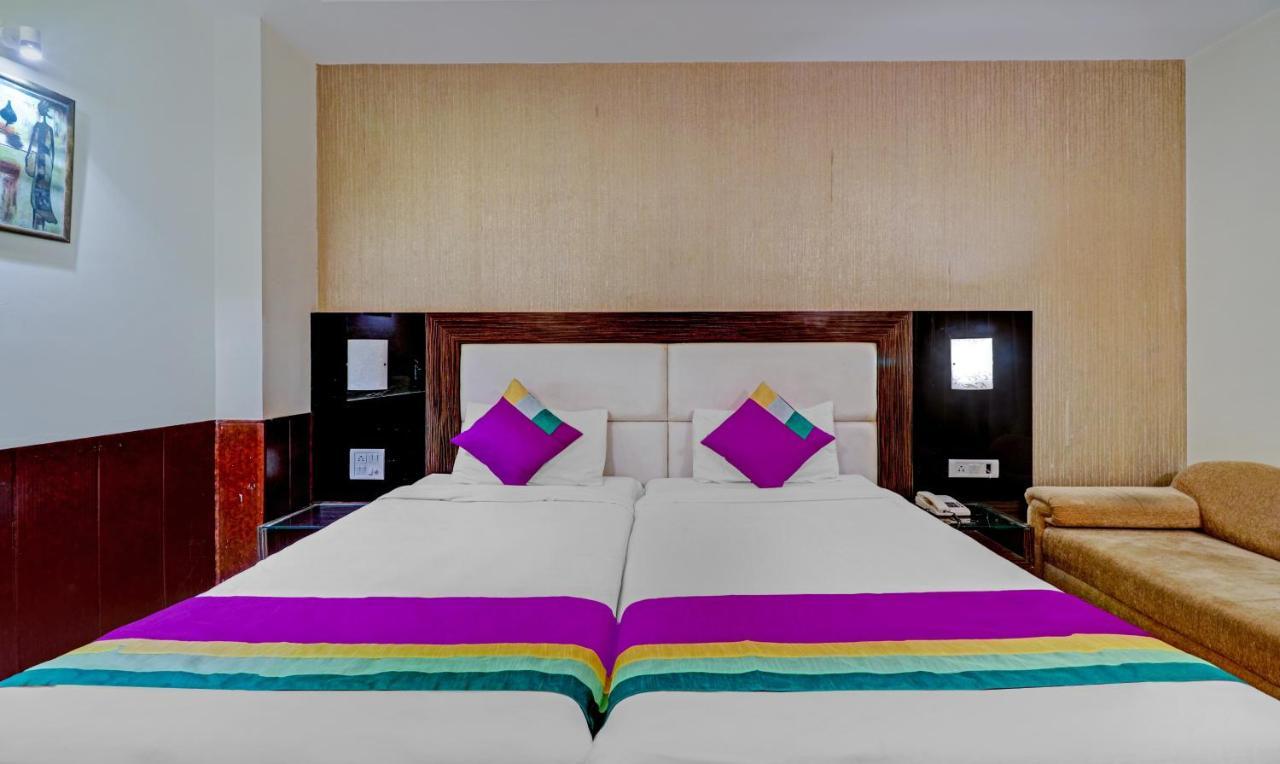 Light House Agra By Park Tree Hotel Ngoại thất bức ảnh