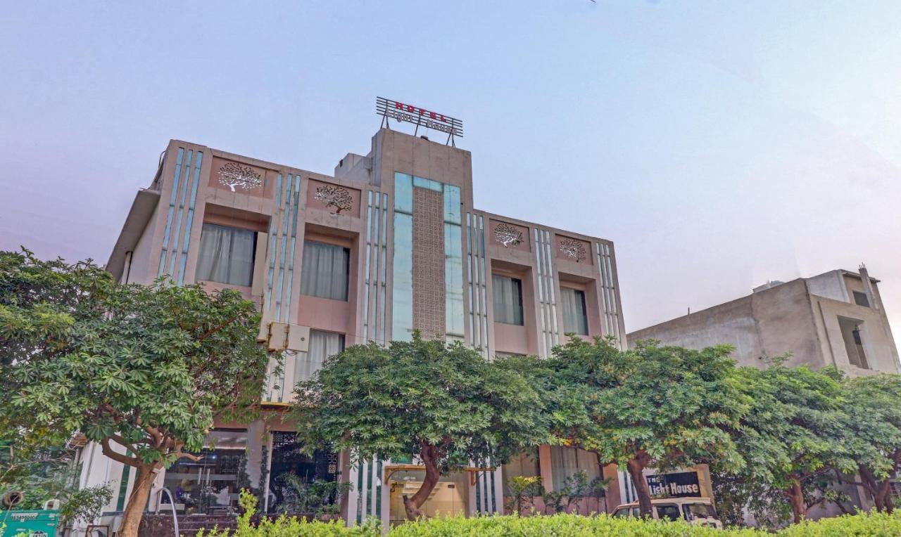Light House Agra By Park Tree Hotel Ngoại thất bức ảnh