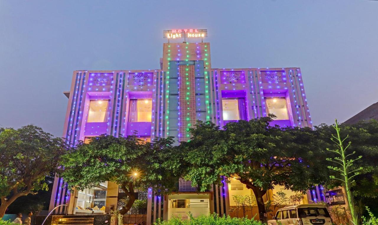Light House Agra By Park Tree Hotel Ngoại thất bức ảnh